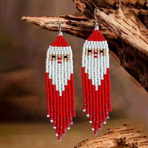 Beautiful Handmade Vintage Santa Bead Tassel • Christmas Earrings - Picture 4 of 4